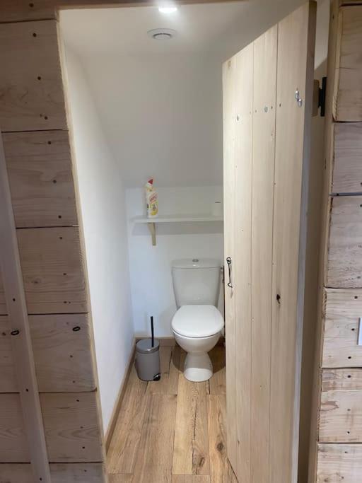 Holiday home La Maison Du Perche Avec Jacuzzi Saint-Martin-des-Pezerits